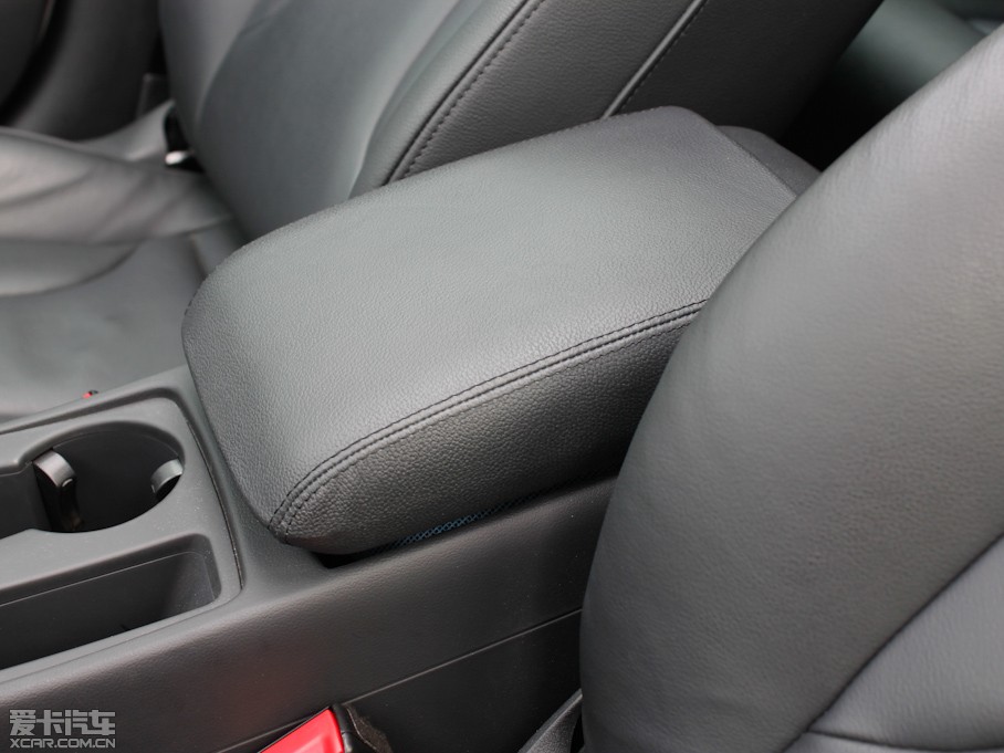 2012WA4L 2.0TFSI CVTg