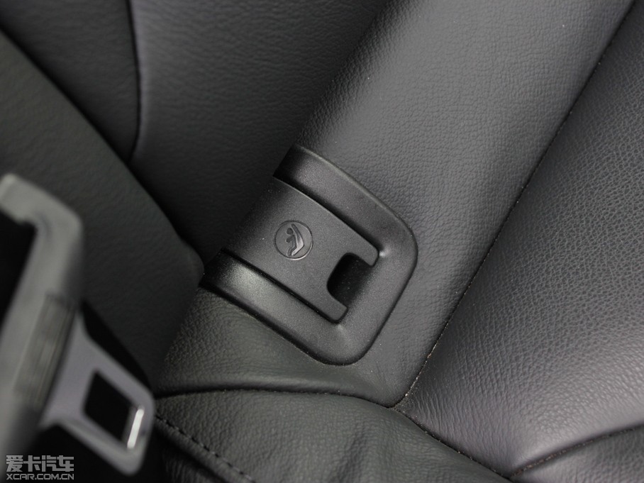 2012WA4L 2.0TFSI CVTg