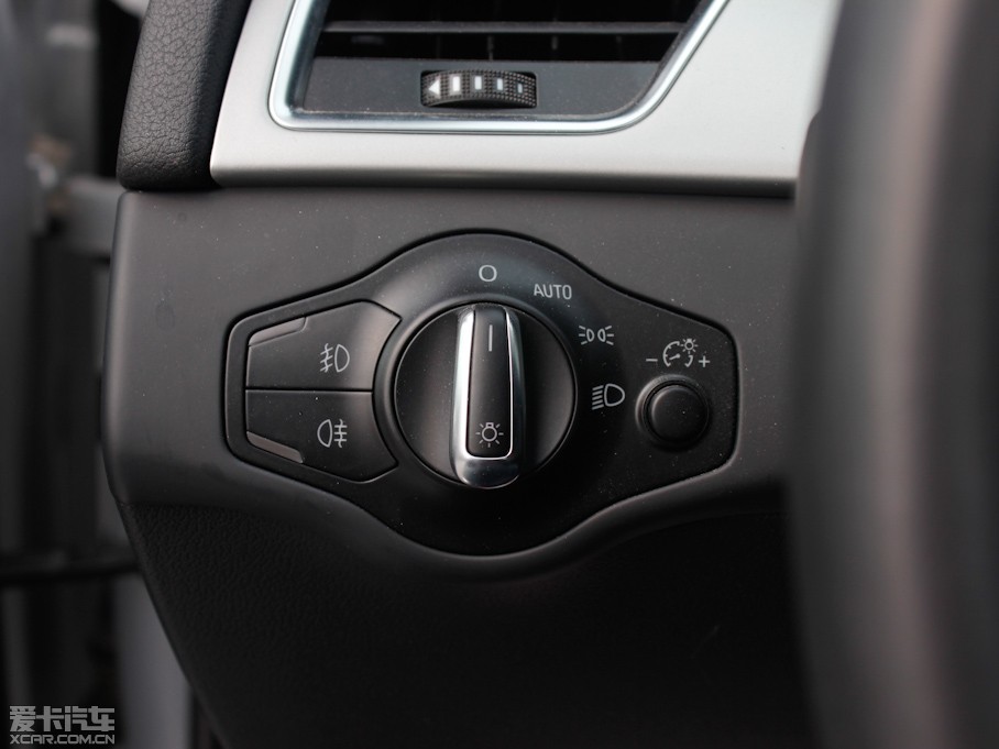 2012WA4L 2.0TFSI CVTg