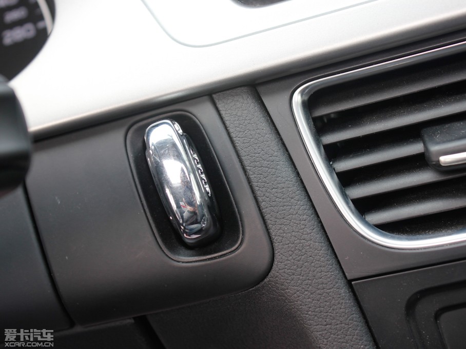 2012WA4L 2.0TFSI CVTg(sh)