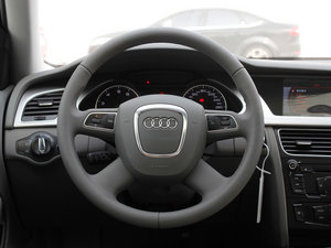 20122.0TFSI CVT׼ 