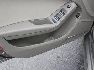 20122.0TFSI CVTm ǰTg