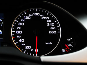 20122.0TFSI CVTA п؅^