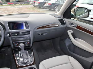 2012款2.0T 舒适版 中控区