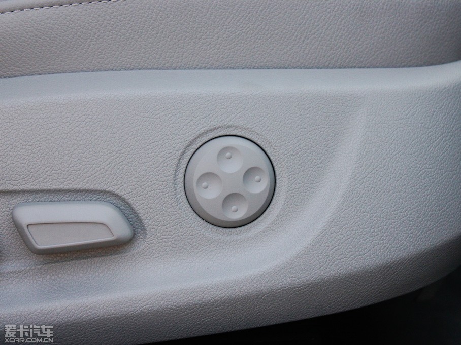 2012��?yu��n)W��A6L 30 FSI CVT���(q��)���A��