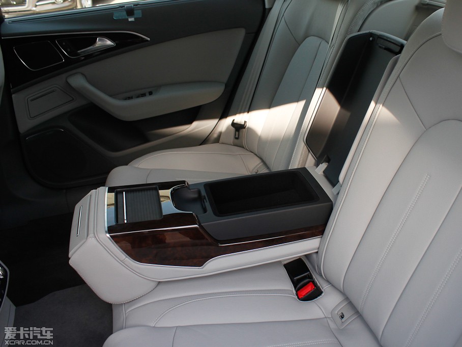 2012?yun)WA6L 30 FSI CVT(q)A