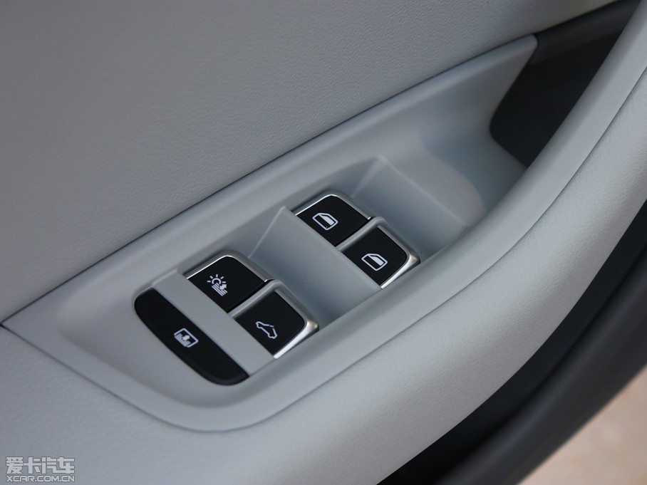 2012WA6L 30 FSI CVTA