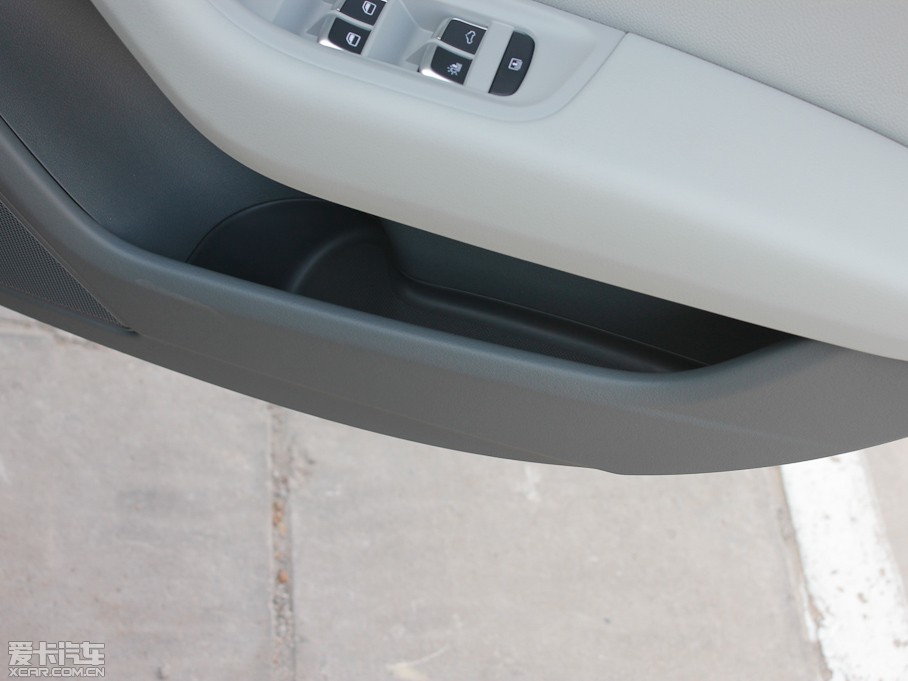 2012?yun)WA6L 30 FSI CVT(q)A