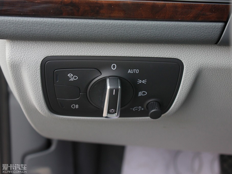 2012?yun)WA6L 30 FSI CVT(q)A