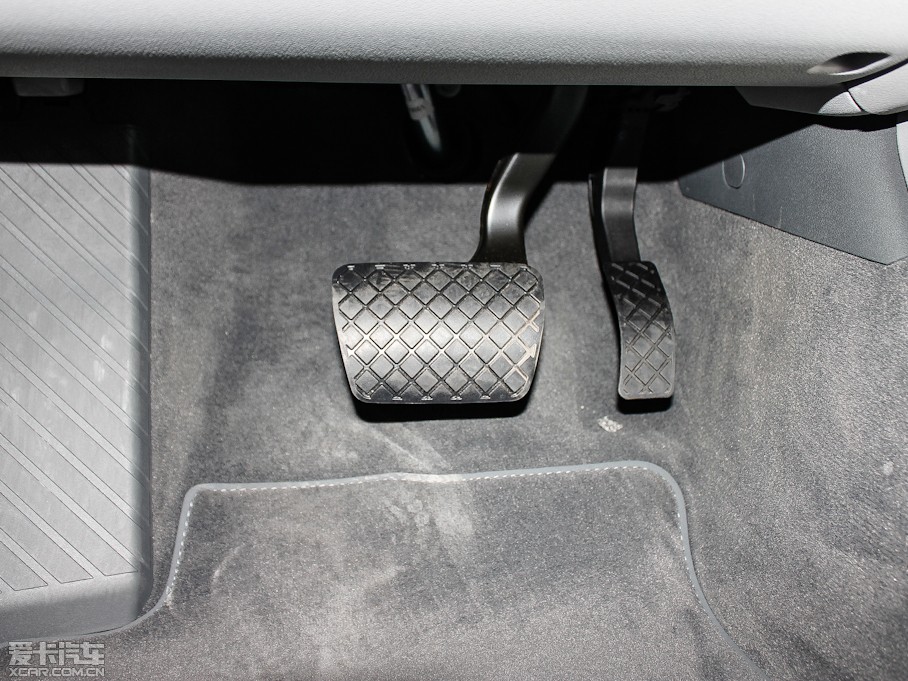 2012?yun)WA6L 2.0TFSI CVT(q)m