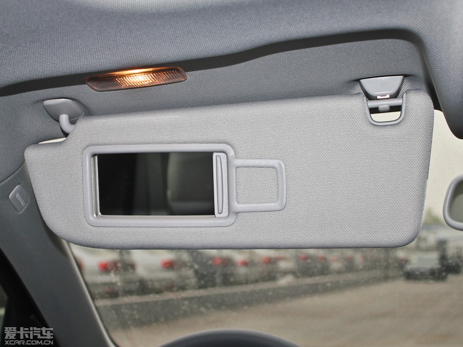 2012��W��A6L 35 FSI CVT���(q��)���A��