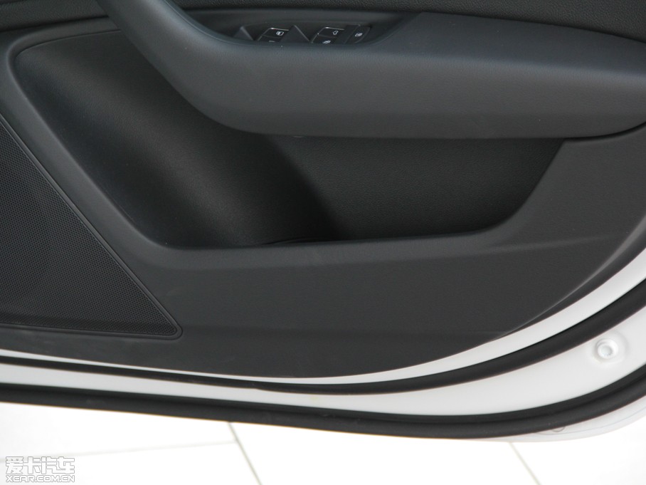 2012WA6L 30 FSI CVTm