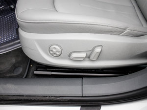 20122.0TFSI CVT(q)m g