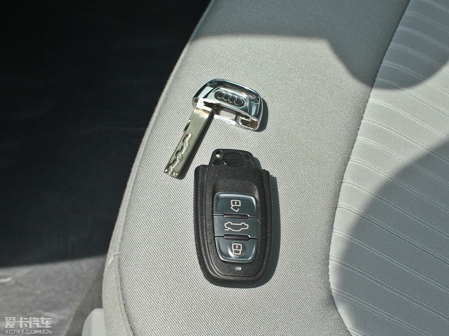 2013WA4L 35 TFSI CVT(bio)(zhn)