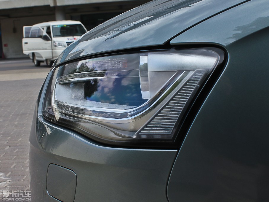 2013WA4L 35 TFSI CVTg