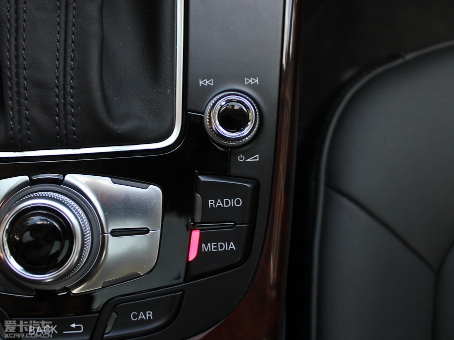 2013WA4L 35 TFSI CVTg(sh)