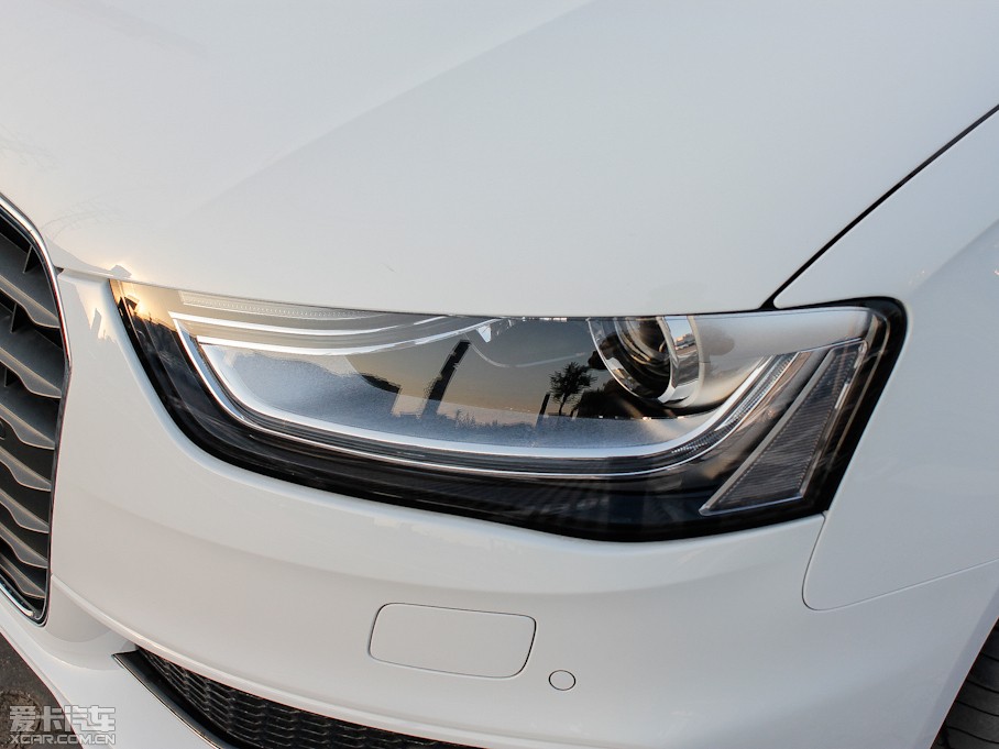 2013WA4L 40 TFSI quattro Ԅ\Ӱ