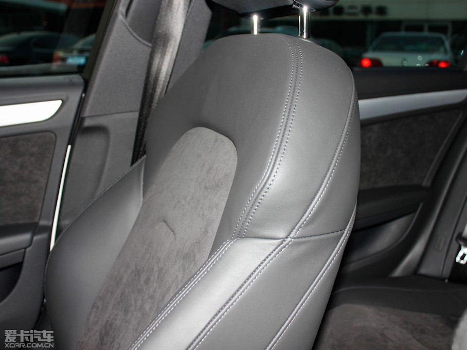 2013WA4L 40 TFSI quattro Ԅ\Ӱ