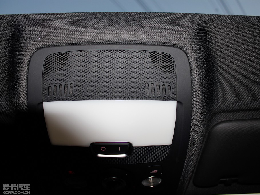 2013?yun)WA4L 40 TFSI quattro Ԅ(dng)\(yn)(dng)