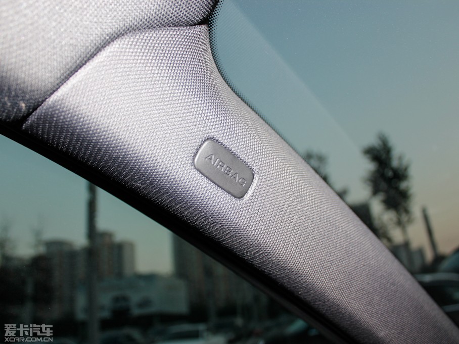 2013WA4L 40 TFSI quattro Ԅ\Ӱ