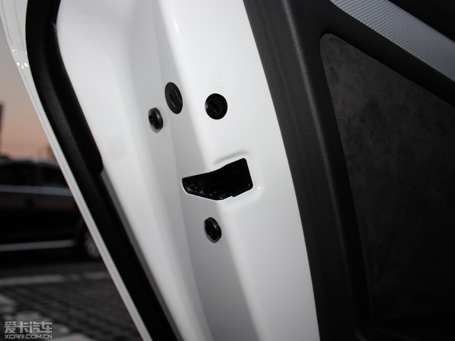 2013WA4L 40 TFSI quattro Ԅ\Ӱ