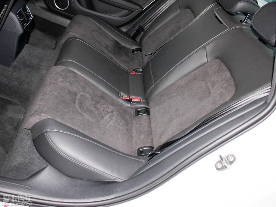 2013WA4L 40 TFSI quattro Ԅ\Ӱ