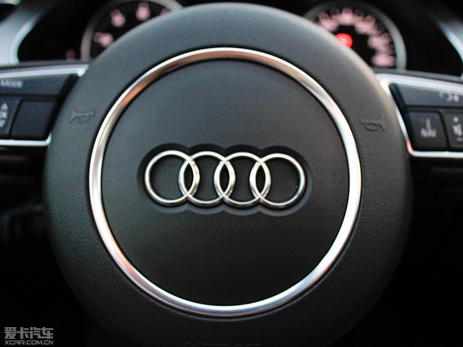 2013WA4L 40 TFSI quattro Ԅ\Ӱ