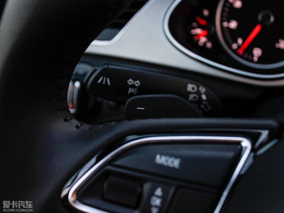 2013WA4L 40 TFSI quattro Ԅ\Ӱ