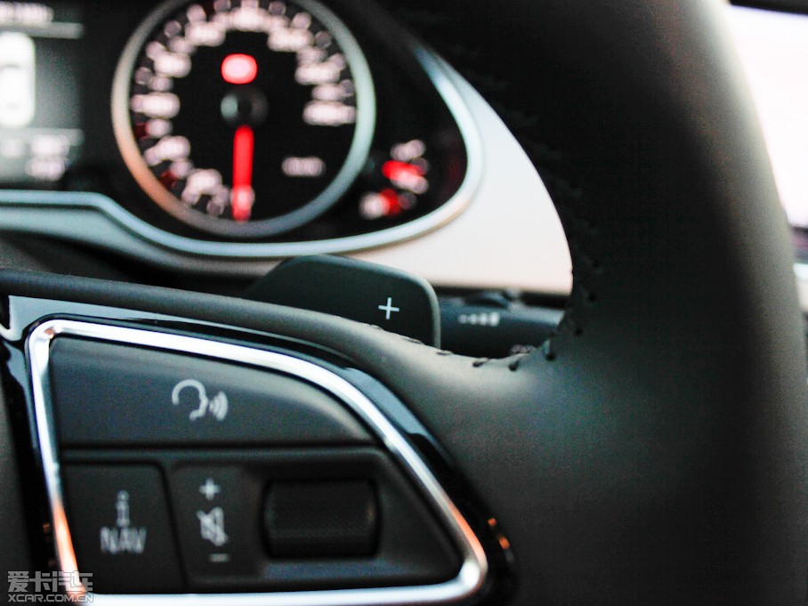 2013?yun)WA4L 40 TFSI quattro Ԅ\(yn)Ӱ