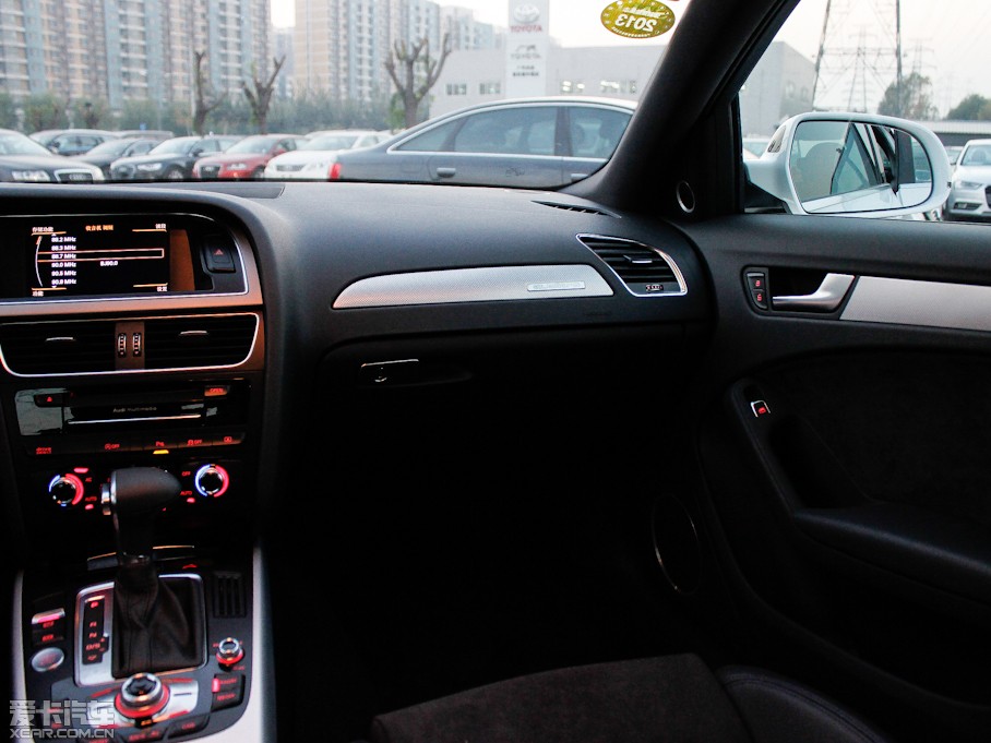 2013WA4L 40 TFSI quattro Ԅ\Ӱ