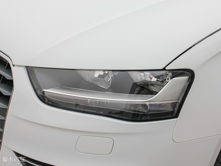 2013WA4L 30 TFSI քm