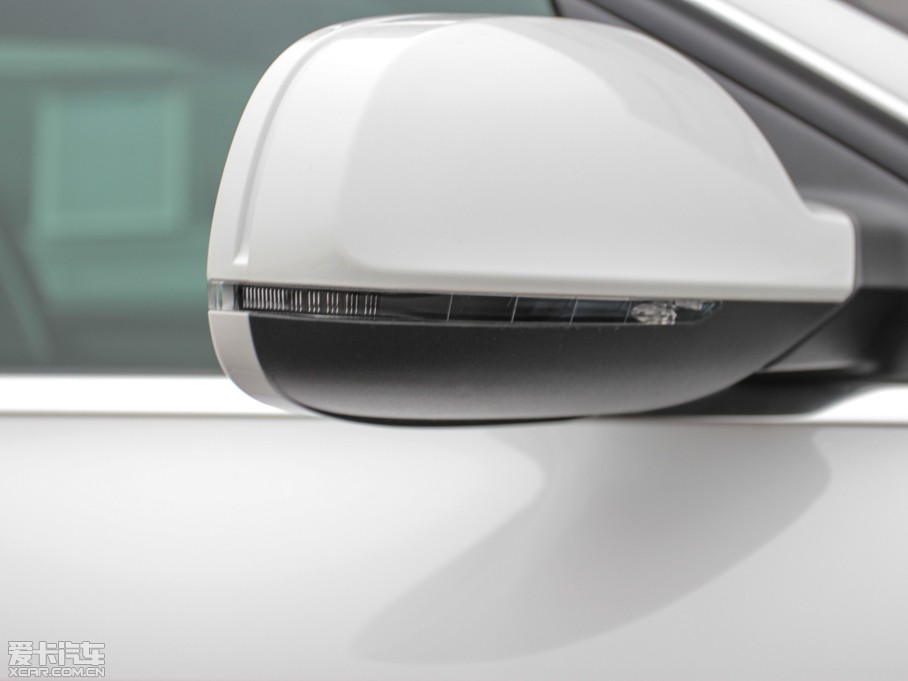 2013WA4L 30 TFSI քm