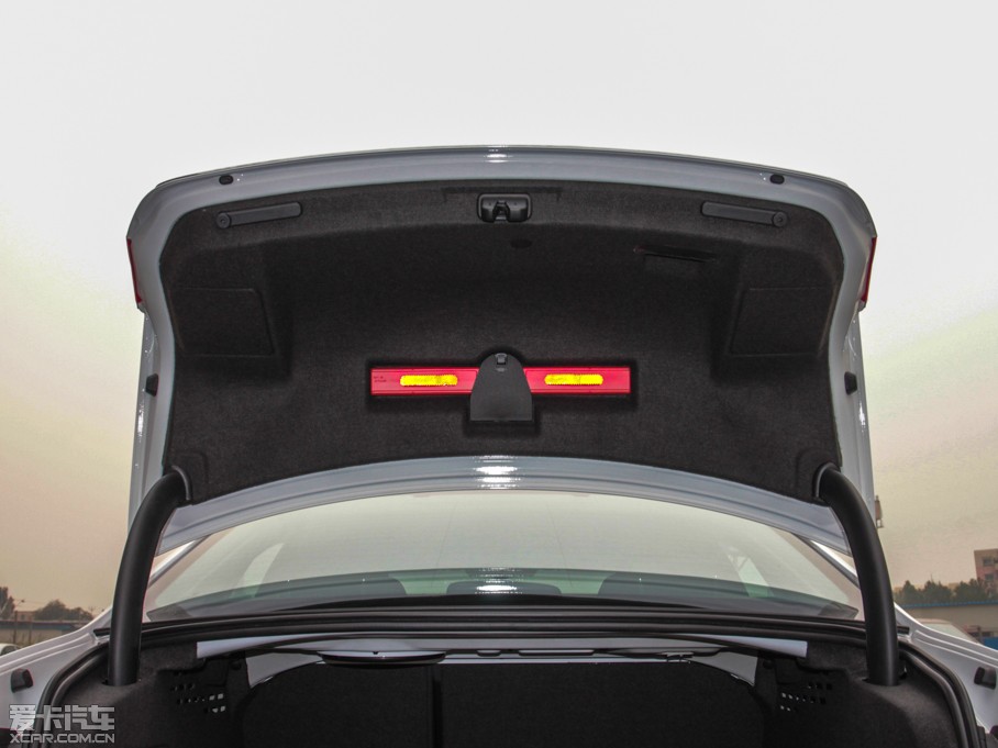 2013WA4L 30 TFSI քm