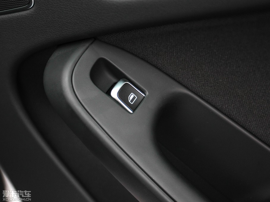 2013WA4L 30 TFSI քm