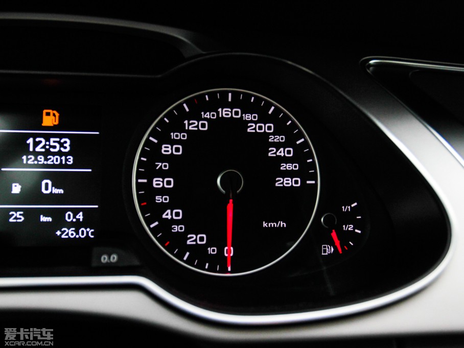 2013WA4L 30 TFSI քm