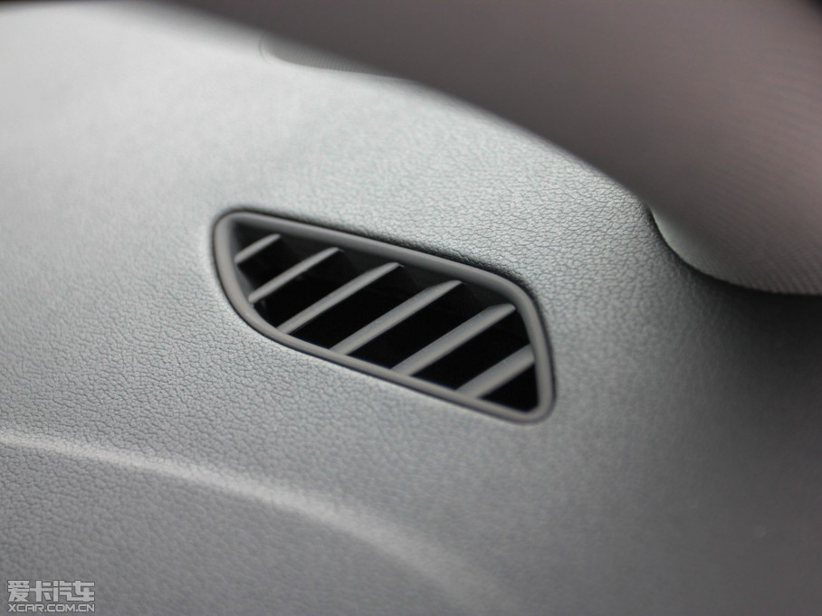 2013WA4L 30 TFSI քm