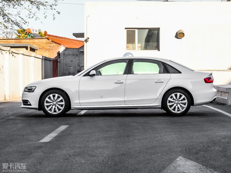 2013WA4L 40 TFSI quattro \Ӱ