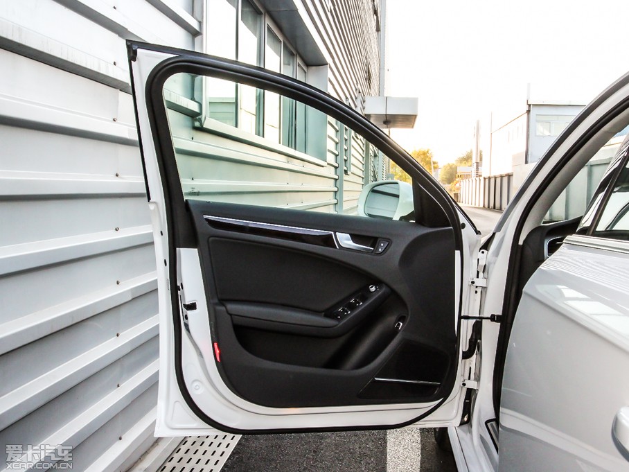 2013WA4L 40 TFSI quattro \Ӱ