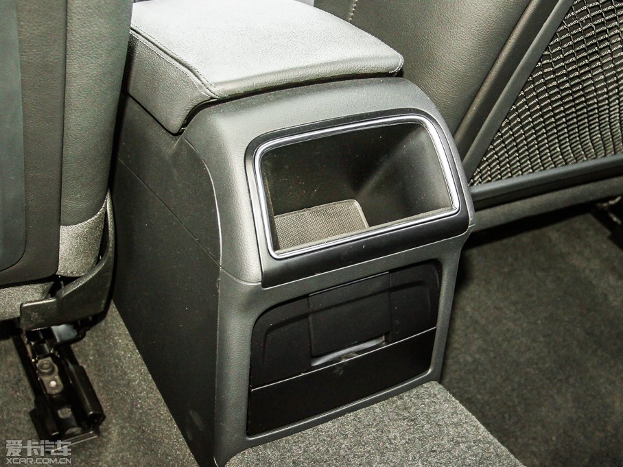 2013WA4L 40 TFSI quattro \Ӱ