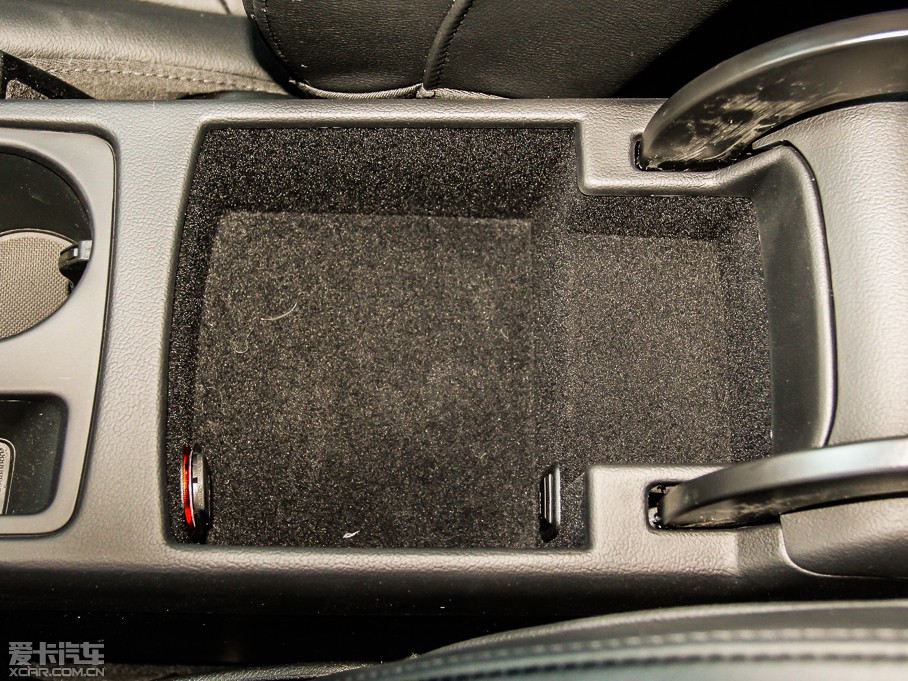 2013WA4L 40 TFSI quattro \Ӱ