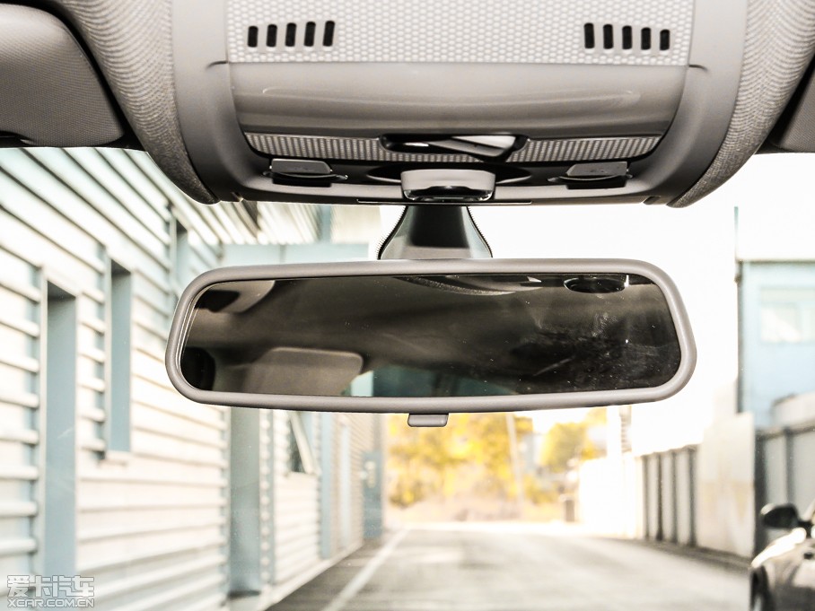 2013WA4L 40 TFSI quattro \Ӱ