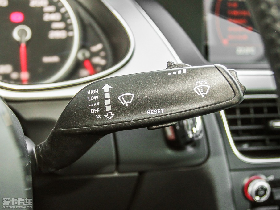 2013WA4L 40 TFSI quattro \Ӱ