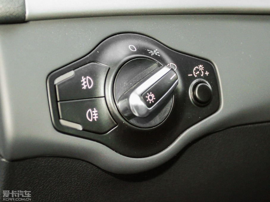 2013WA4L 40 TFSI quattro \Ӱ