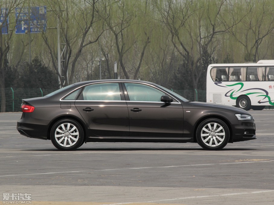 2013WA4L 40 TFSI quattro \Ӱ