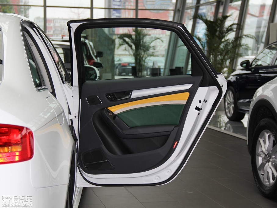 2013WA4L 35 TFSI CVT˜ʰ