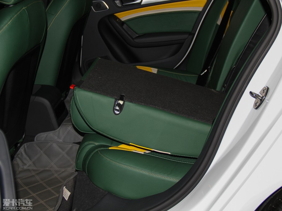 2013WA4L 35 TFSI CVT(bio)(zhn)