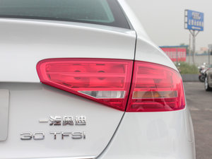 2013款30 TFSI 手动舒适版 尾灯