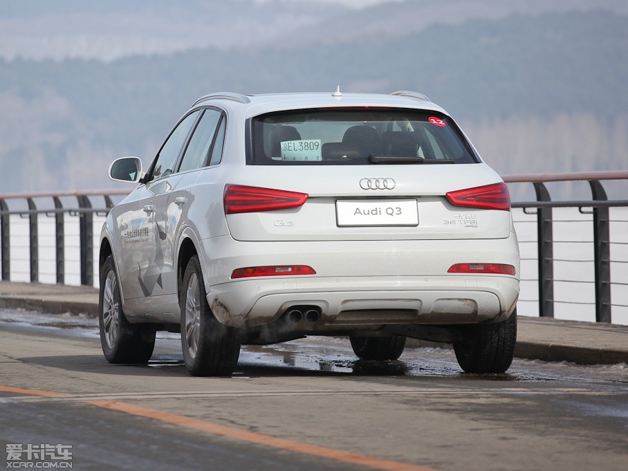 2013?yun)WQ3 35 TFSI quattro m