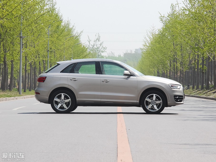 2013WQ3 40 TFSI quattro A