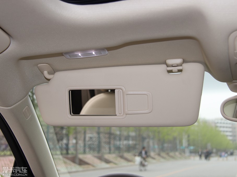 2013��W��Q3 40 TFSI quattro ���A��